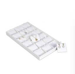 [000032] Sets Displays